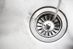 BiOHY Rohrreiniger (480x1l Flasche) | EXTRA STARK | Flüssiger, Hochkonzentrierter Abflussreiniger | Geruchsneutral | Für Alle Verstopfungen -Reinigung Und Waschen eb4cd720 303c 4d30 ab35 9244197a97ce